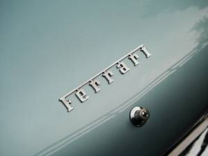 Bild 22/45 von Ferrari 330 GT (1967)