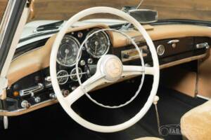 Afbeelding 11/19 van Mercedes-Benz 190 SL (1960)
