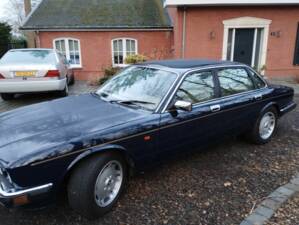 Image 8/8 of Jaguar XJ 6 4.0 (1994)