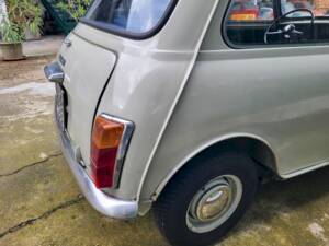 Image 24/51 of Mini 850 (1976)