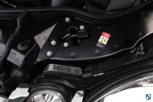 Image 36/84 of Mercedes-Benz E 55 AMG (2002)