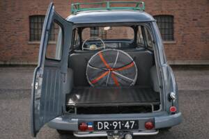 Image 7/28 de Peugeot 203 Familiale (1953)