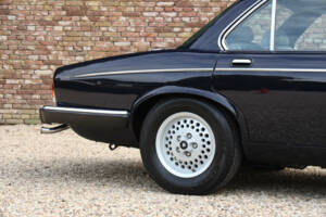 Imagen 49/50 de Jaguar XJ 12 (1985)