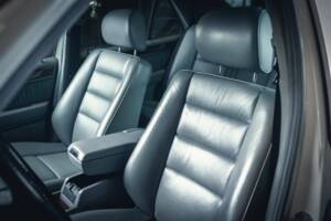 Image 12/15 of Mercedes-Benz E 420 (1995)