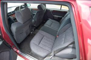 Bild 15/28 von Mercedes-Benz E 320 T (1993)