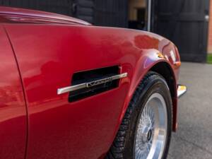 Image 16/75 de Aston Martin V8 Vantage (1985)