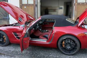 Bild 1/46 von Mercedes-Benz SLS AMG Roadster (2012)