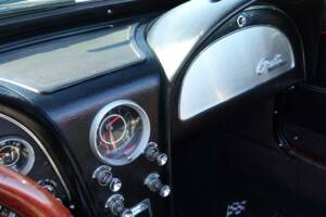 Image 21/43 de Chevrolet Corvette Sting Ray Convertible (1964)