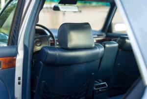 Image 43/100 of Mercedes-Benz 500 SEL (1983)