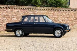 Image 50/50 of Alfa Romeo Giulia Nuova Super 1300 (1975)