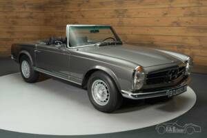 Bild 16/19 von Mercedes-Benz 280 SL (1968)
