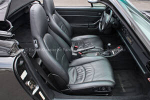 Image 12/29 of Porsche 911 Carrera 4 (1996)