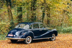 Immagine 5/199 di BMW 502 - 3,2 Litre (1961)