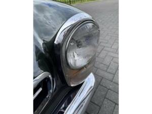 Image 27/50 de Mercedes-Benz 280 SL (1969)