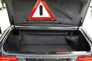 Image 35/36 of Mercedes-Benz 300 SL-24 (1993)