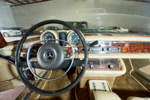 Bild 42/47 von Mercedes-Benz 280 SE (1970)