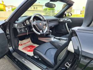 Immagine 7/17 di Porsche 911 Turbo (2007)