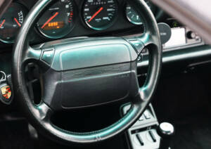 Bild 43/57 von Porsche 911 Carrera 4 (1992)