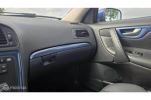 Bild 27/42 von Volvo V 70 2.5T (2005)