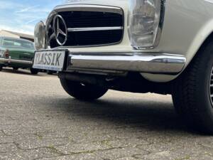 Image 78/100 of Mercedes-Benz 280 SL (1970)