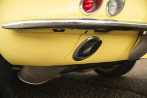 Bild 42/50 von Chevrolet Corvette Sting Ray Convertible (1966)