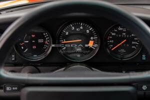 Bild 22/31 von Porsche 911 Carrera 3.2 (1988)