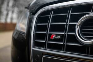 Image 34/39 of Audi S4 (2006)