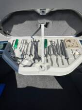 Image 33/36 of BMW 745i (1985)