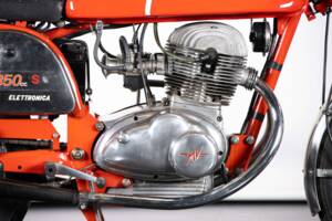 Image 38/50 of MV Agusta 350 S (1972)