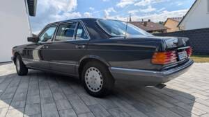 Image 4/29 of Mercedes-Benz 500 SEL (1990)