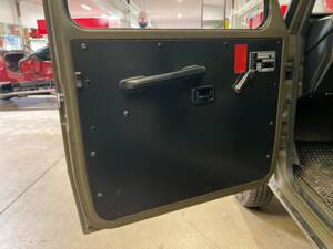 Image 6/16 of Steyr-Puch 230 GE (LWB) (1996)