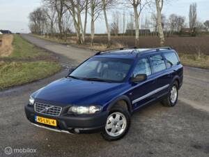 Bild 2/33 von Volvo V 70 2.4 (2002)