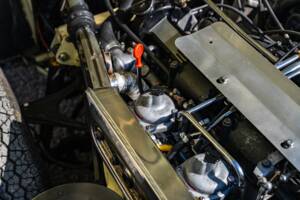 Bild 22/30 von Jaguar E-Type V12 (2+2) (1971)