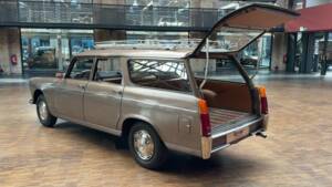 Image 25/40 of Peugeot 404 Break (1965)