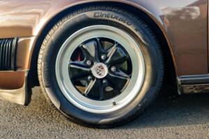 Immagine 19/35 di Porsche 911 2.7 (1976)