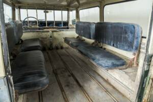 Image 39/50 of Land Rover 109 (1978)