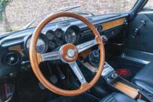 Image 43/50 of Alfa Romeo Giulia GT 1300 Junior (1971)
