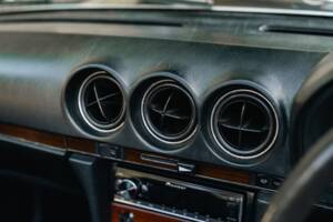 Image 22/30 de Mercedes-Benz 500 SL (1983)
