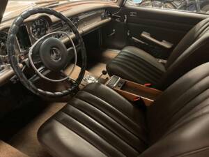 Image 32/99 de Mercedes-Benz 280 SL (1971)