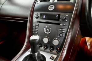 Image 35/50 de Aston Martin V8 Vantage (2006)