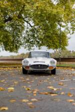 Image 19/50 de Jaguar Type E V12 (2+2) (1972)