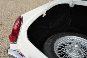 Bild 9/50 von MG MGB (1966)