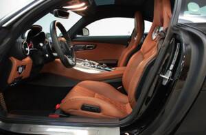Bild 10/15 von Mercedes-AMG GT-S (2015)