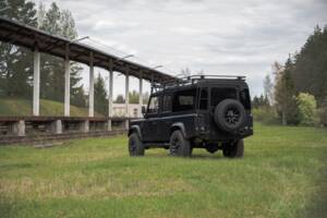 Image 24/41 of Land Rover Defender 110 (1992)
