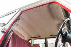 Image 29/35 of Mercedes-Benz 190 c (1965)