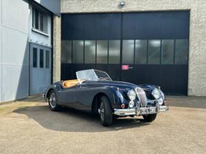 Image 5/50 de Jaguar XK 140 OTS (1956)