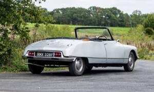 Bild 3/50 von Citroën ID 19 Break (1967)