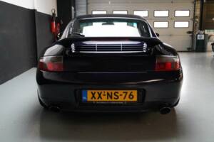 Bild 31/50 von Porsche 911 Carrera (1999)