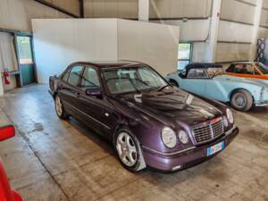 Afbeelding 9/12 van Mercedes-Benz E 300 Turbodiesel (1998)