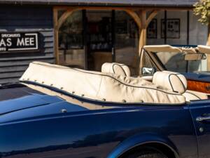 Image 47/57 de Aston Martin V8 Vantage Volante (1989)